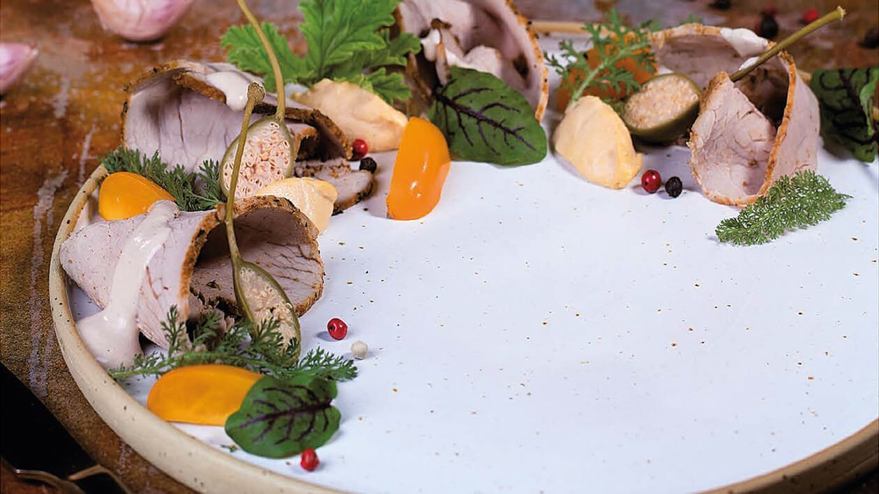 Vitello Tonnato – ТЕЛЕШКО СЪС СОС ОТ РИБА ТОН И КАПЕРСИ Vitello Tonnato – ТЕЛЕШКО СЪС СОС ОТ РИБА ТОН И КАПЕРСИ