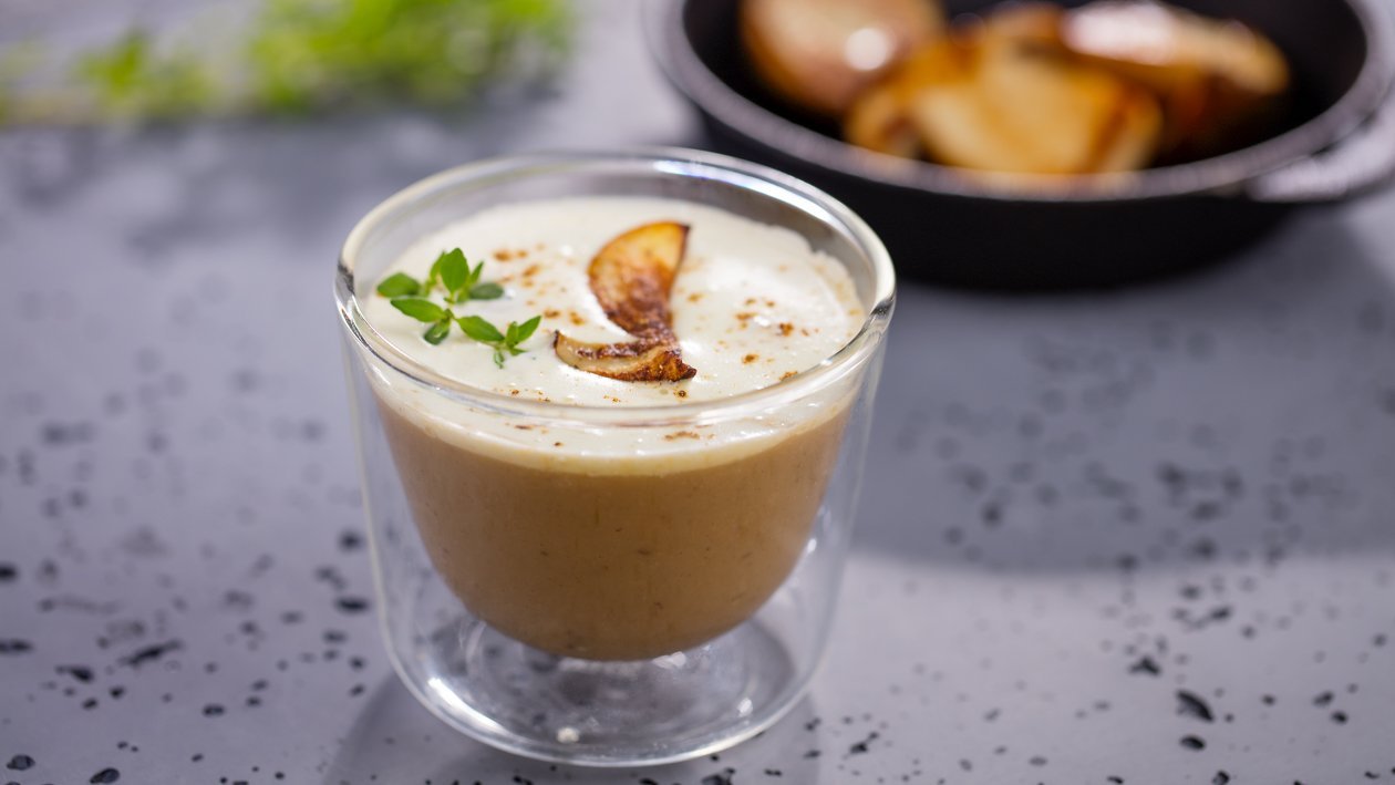 Houbové “Cappuccino” s kozím sýrem Houbové “Cappuccino” s kozím sýrem