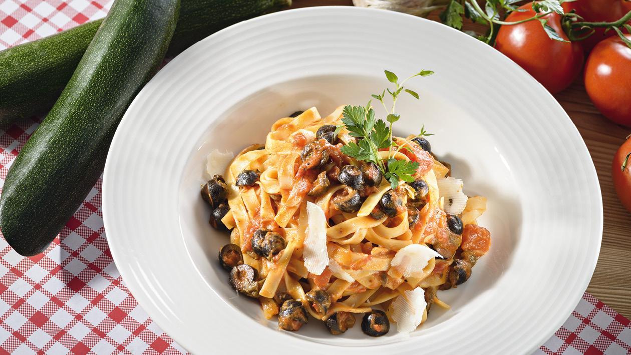 Tagliatelle alla Puttanesca Tagliatelle alla Puttanesca