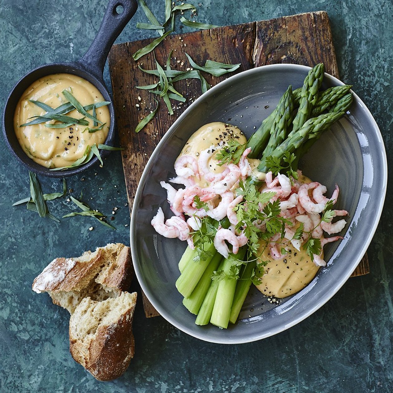 Hummer Bearnaise med grønne asparges og rejer Hummer Bearnaise med grønne asparges og rejer