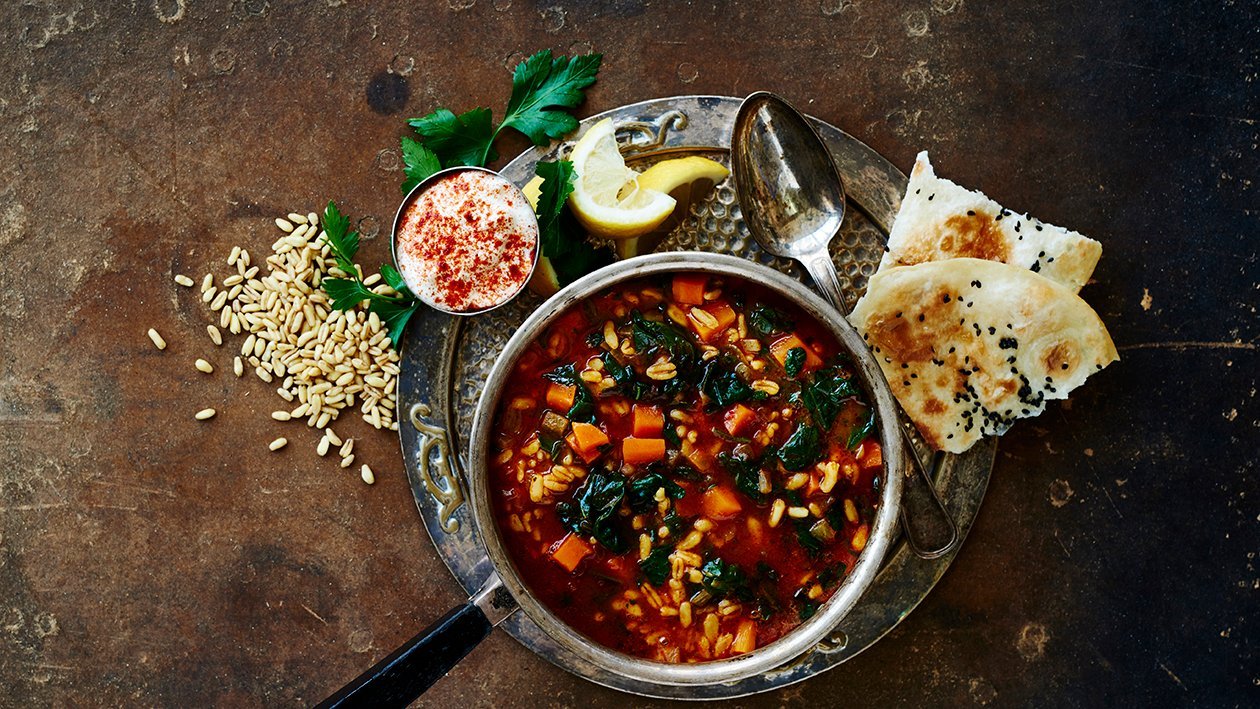Suppe med spinat og en duft af mellemøsten Suppe med spinat og en duft af mellemøsten