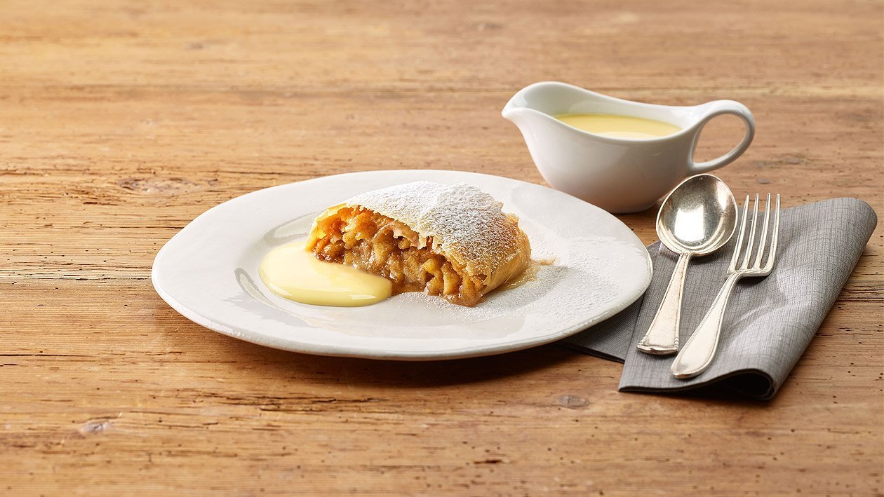 Apfelstrudel mit Vanillesauce Apfelstrudel mit Vanillesauce