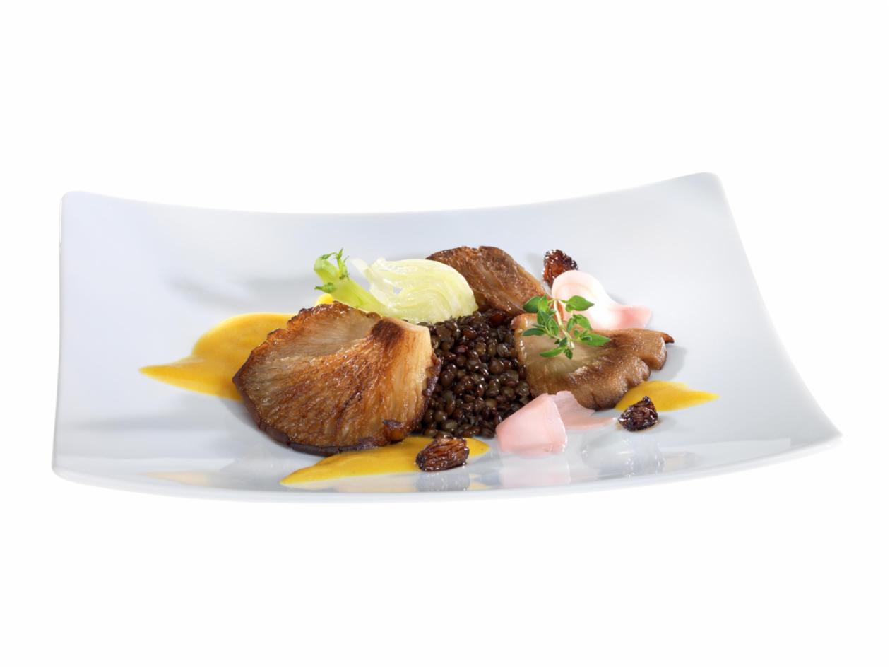 Austernpilze mit geschmortem Fenchel und schwarzen Linsen mit Currysauce Austernpilze mit geschmortem Fenchel und schwarzen Linsen mit Currysauce