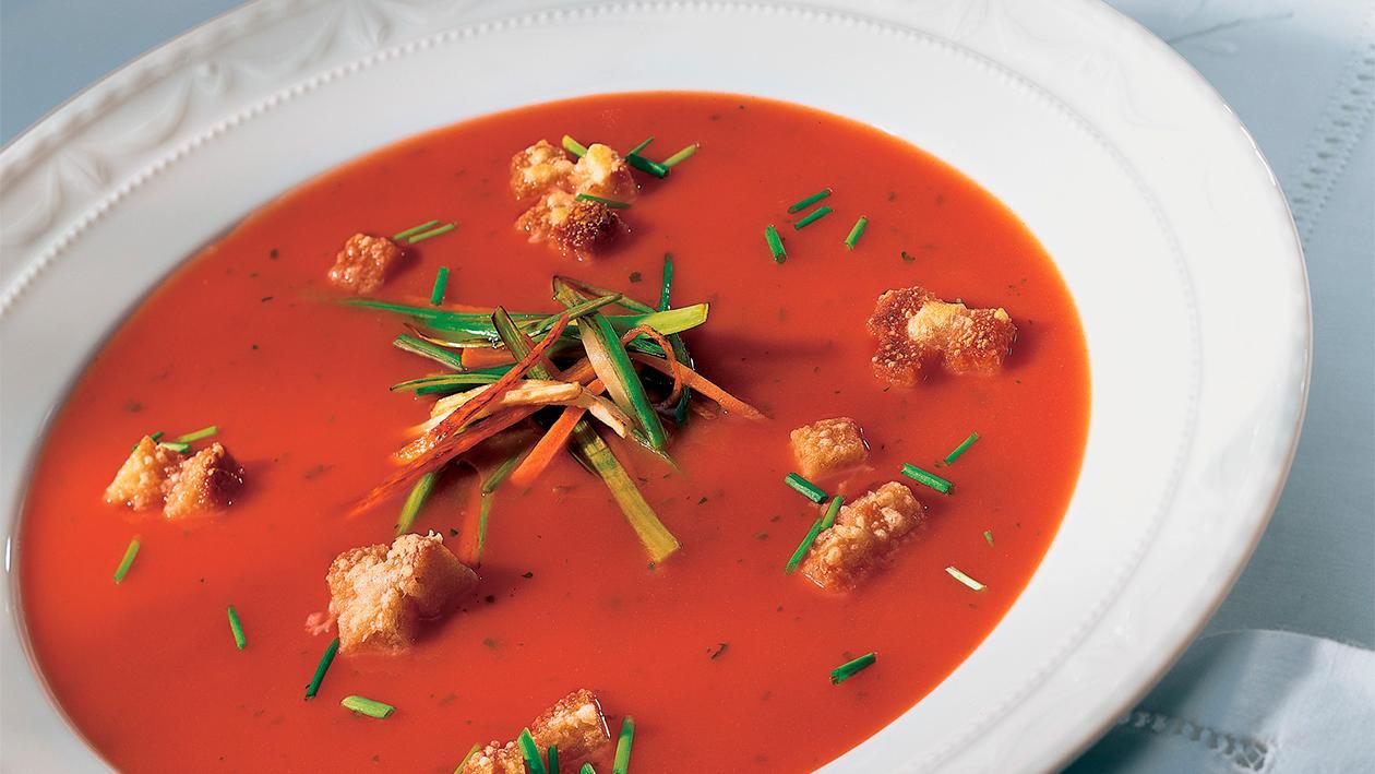 Bäuerliche Tomaten-Gemüsesuppe Bäuerliche Tomaten-Gemüsesuppe
