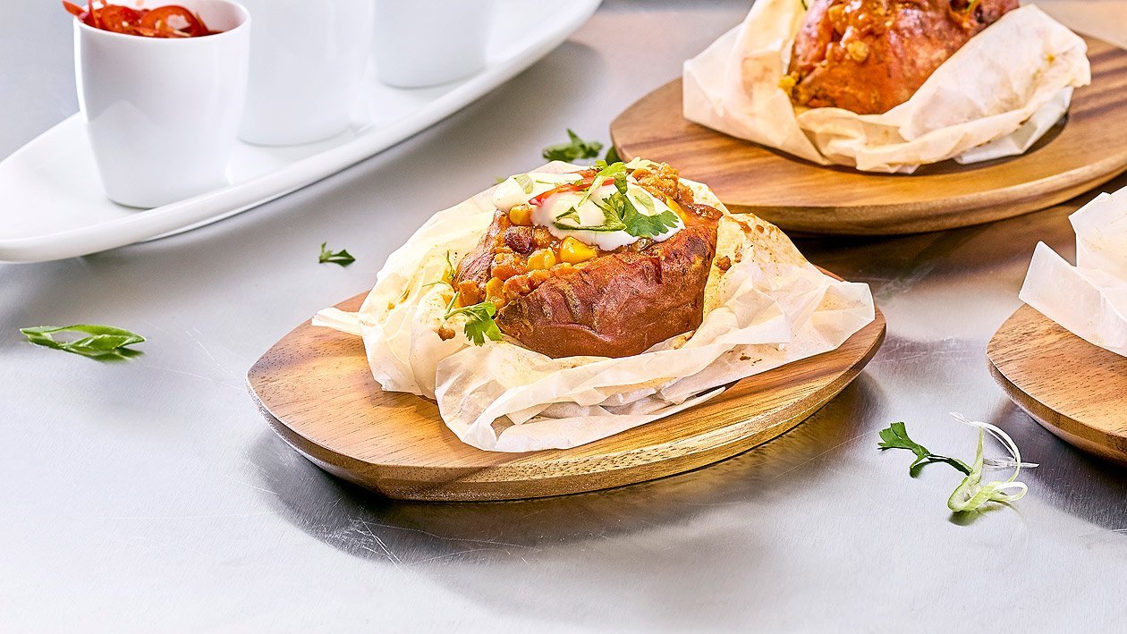 Baked Sweetpotato mit Chili sin Carne Baked Sweetpotato mit Chili sin Carne