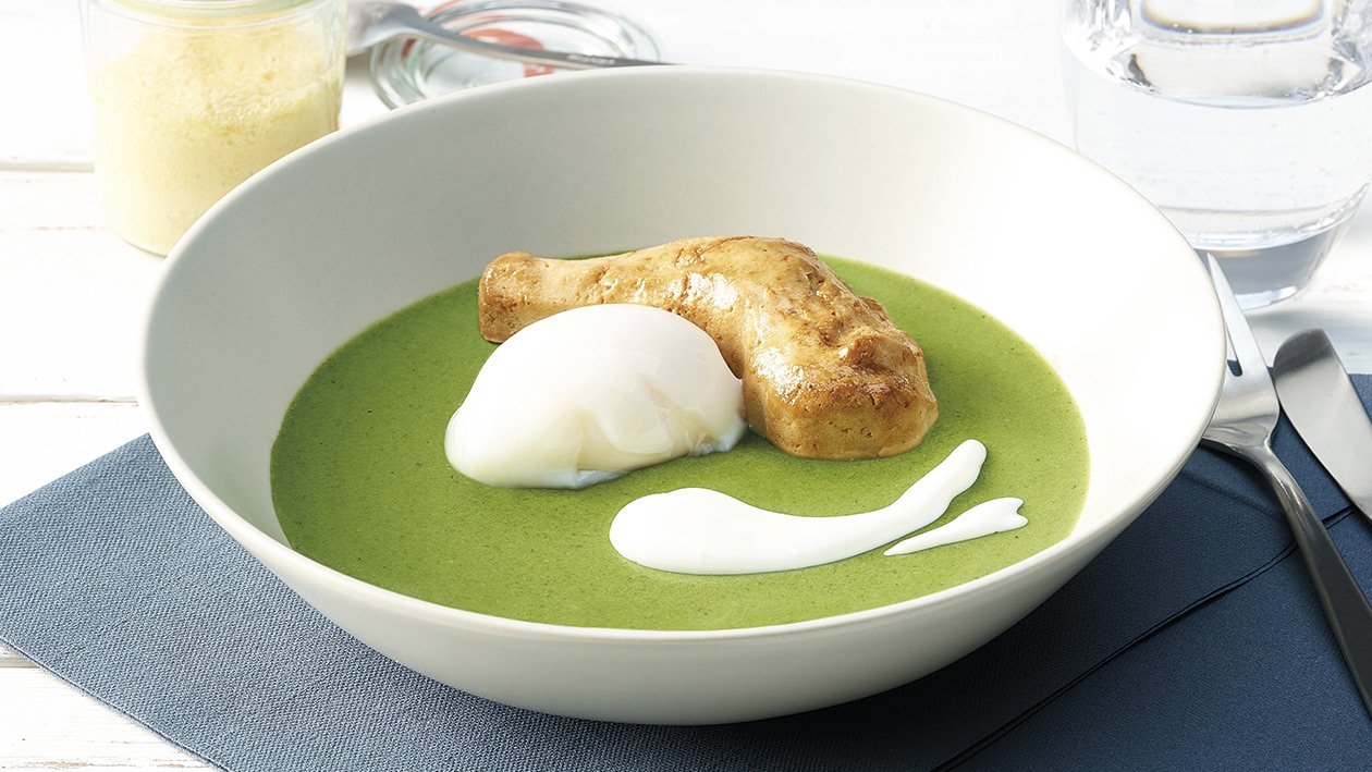 Caeser-Salat-Panna-Cotta mit püriertem Hähnchenbrust Caeser-Salat-Panna-Cotta mit püriertem Hähnchenbrust