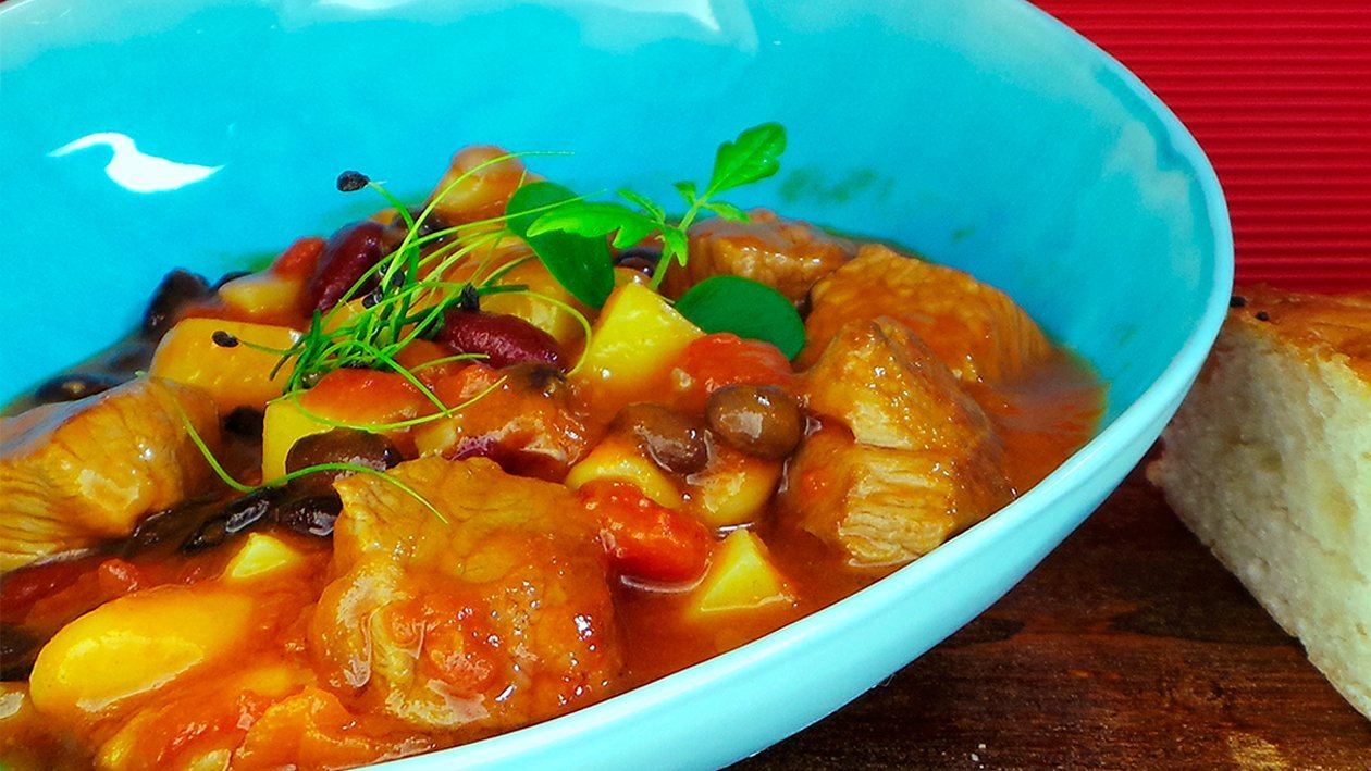 Cazuela Eintopf mit Rindfleisch Cazuela Eintopf mit Rindfleisch