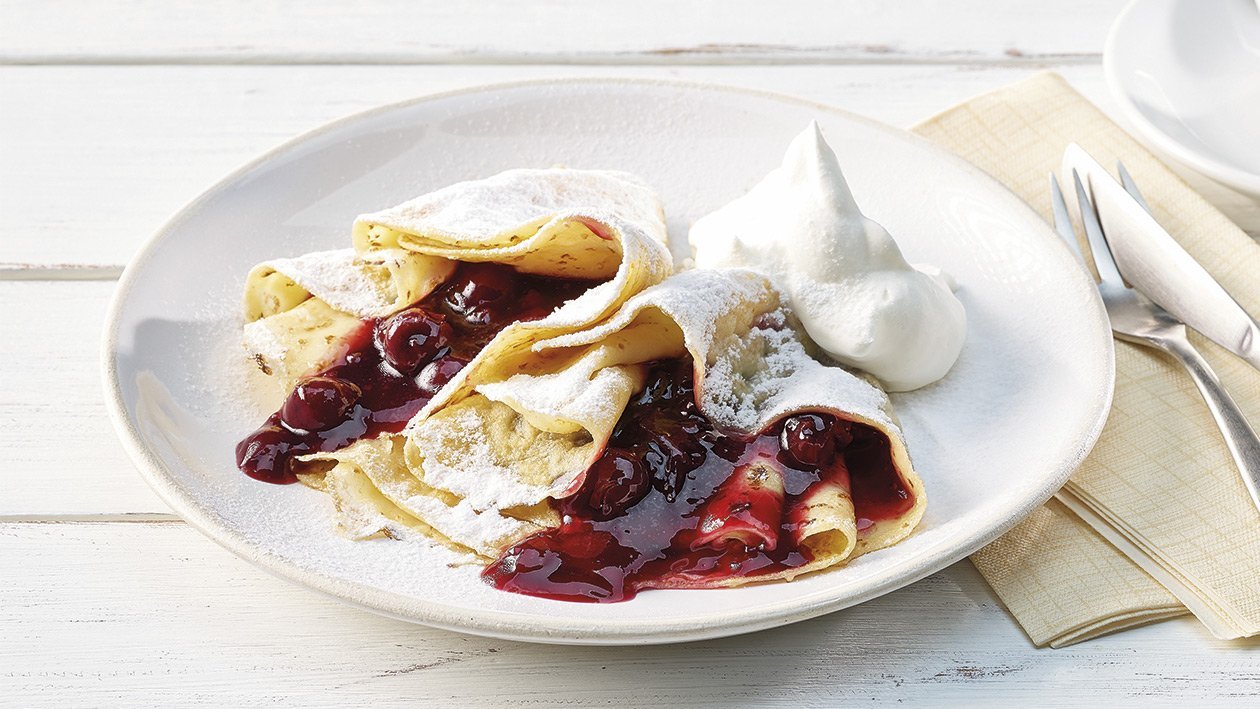Crêpes mit Sauerkirschen Crêpes mit Sauerkirschen