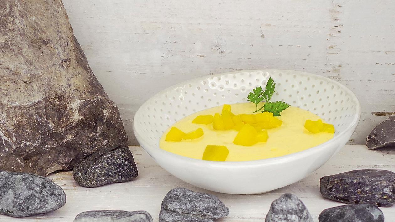 Curry - Mango Hollandaise Curry - Mango Hollandaise