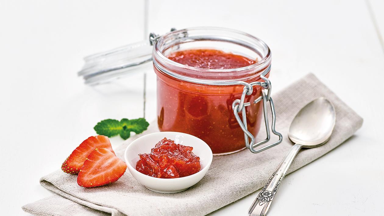 Erdbeer-Rhabarber-Marmelade Erdbeer-Rhabarber-Marmelade