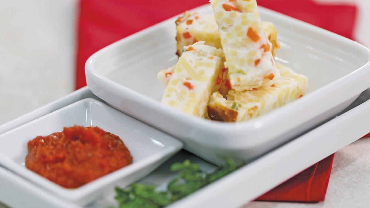 Finger Food Polenta/Spaghetti-Sticks mit Tomaten Dip Finger Food Polenta/Spaghetti-Sticks mit Tomaten Dip