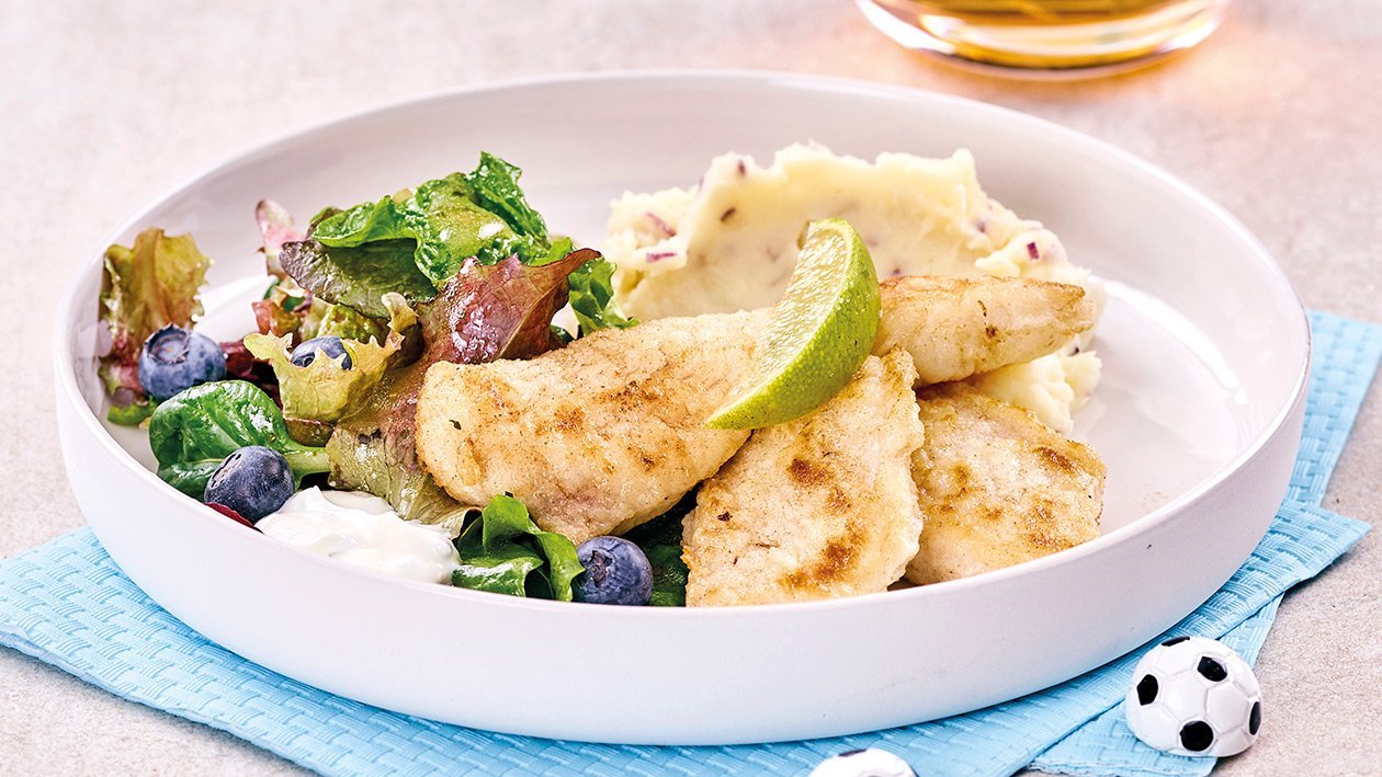 Fischsteaks mit Sour Cream und Onion-Potato-Mash Fischsteaks mit Sour Cream und Onion-Potato-Mash