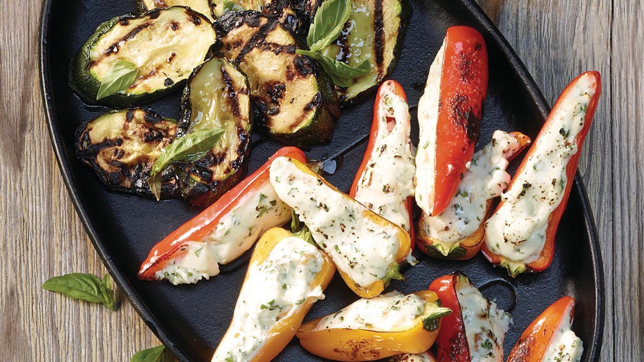 Gefülltes, gegrilltes Gemüse Gefülltes, gegrilltes Gemüse