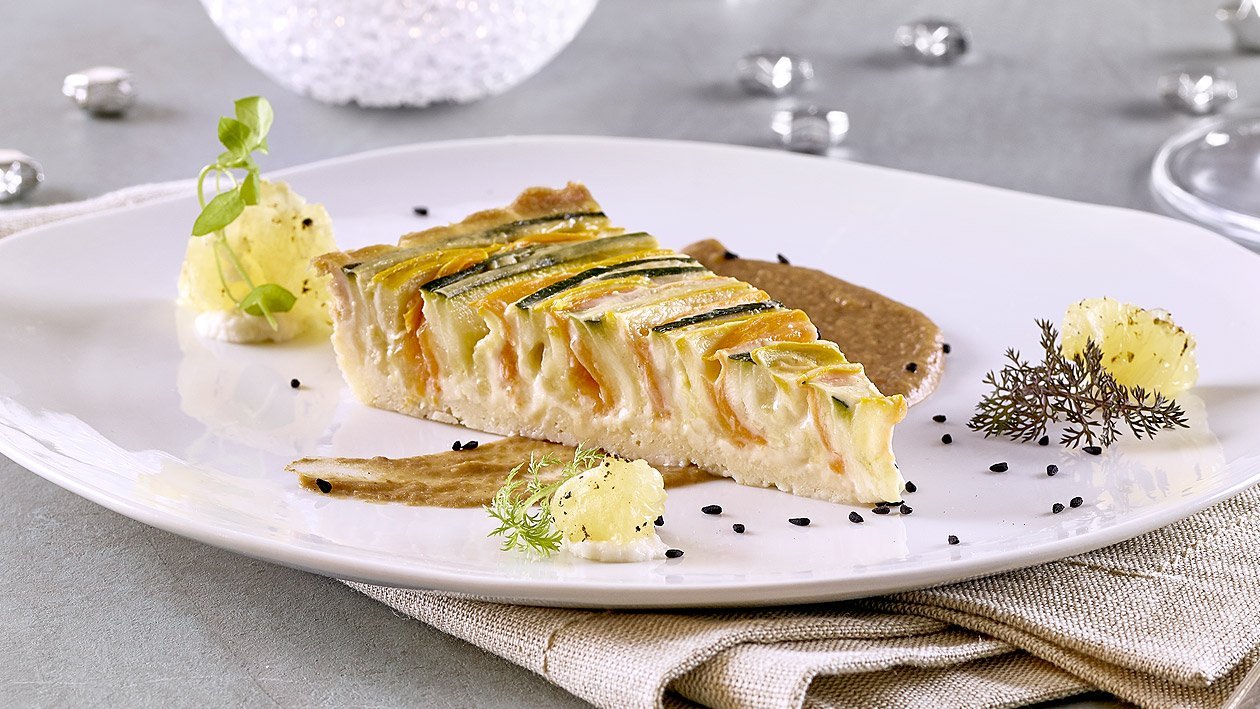 Gemüse Pie mit einer Linsensauce Gemüse Pie mit einer Linsensauce