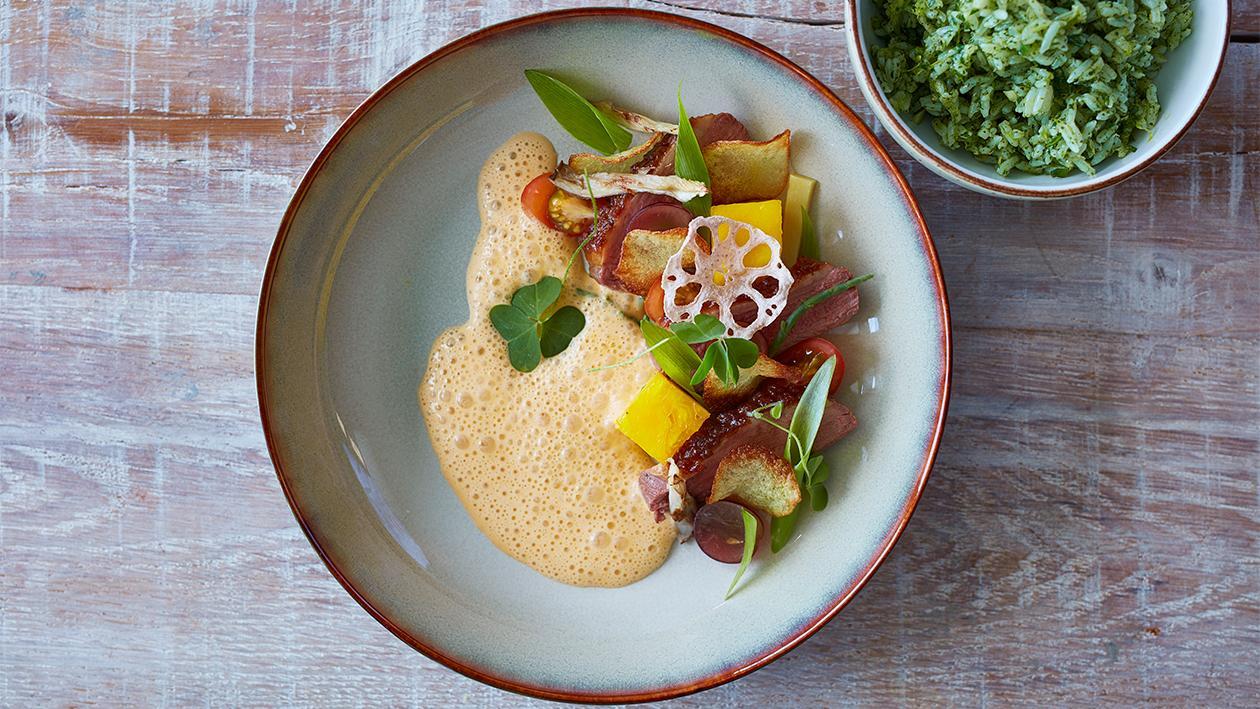 Geräucherte Entenbrust mit rotem Curry Geräucherte Entenbrust mit rotem Curry