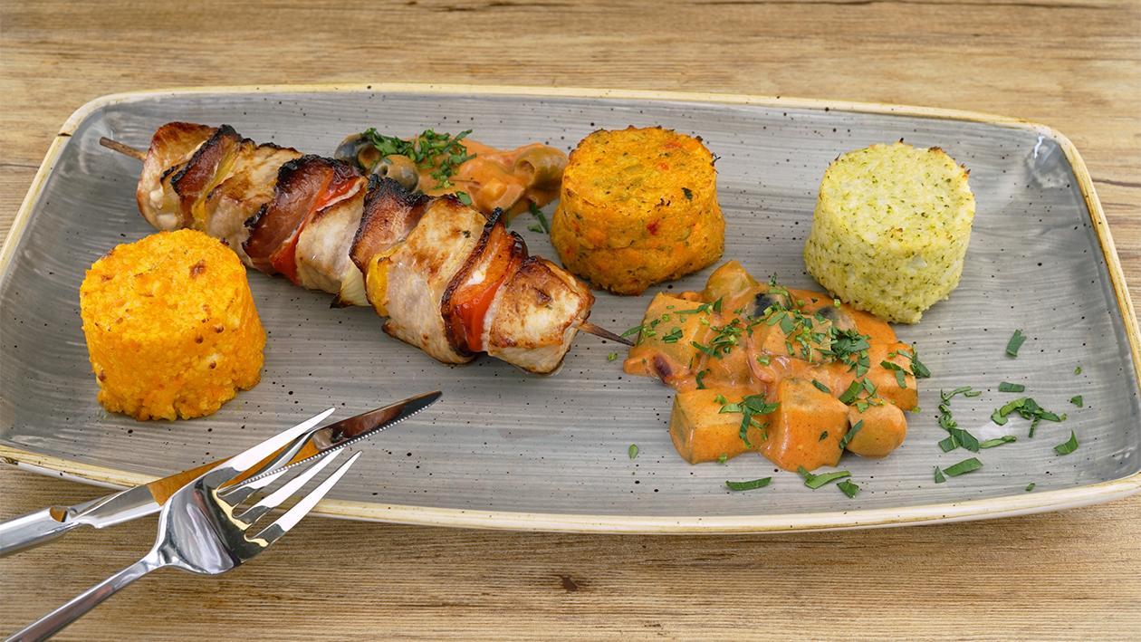 Hellmann´s Putenspieße mit Dreierlei Couscous und Senfketchupgemüse Hellmann´s Putenspieße mit Dreierlei Couscous und Senfketchupgemüse