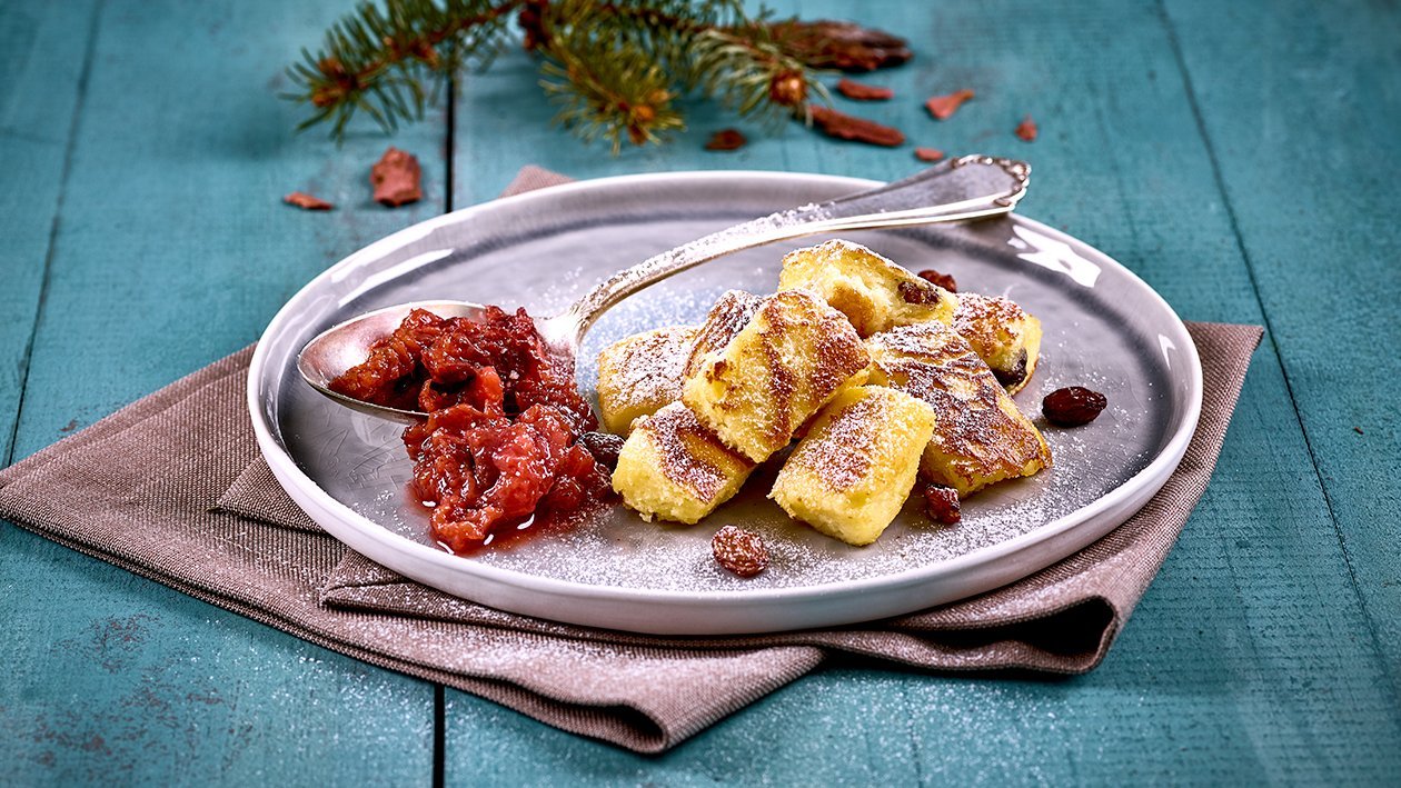 Kaiserschmarrn mit Rosinen Kaiserschmarrn mit Rosinen