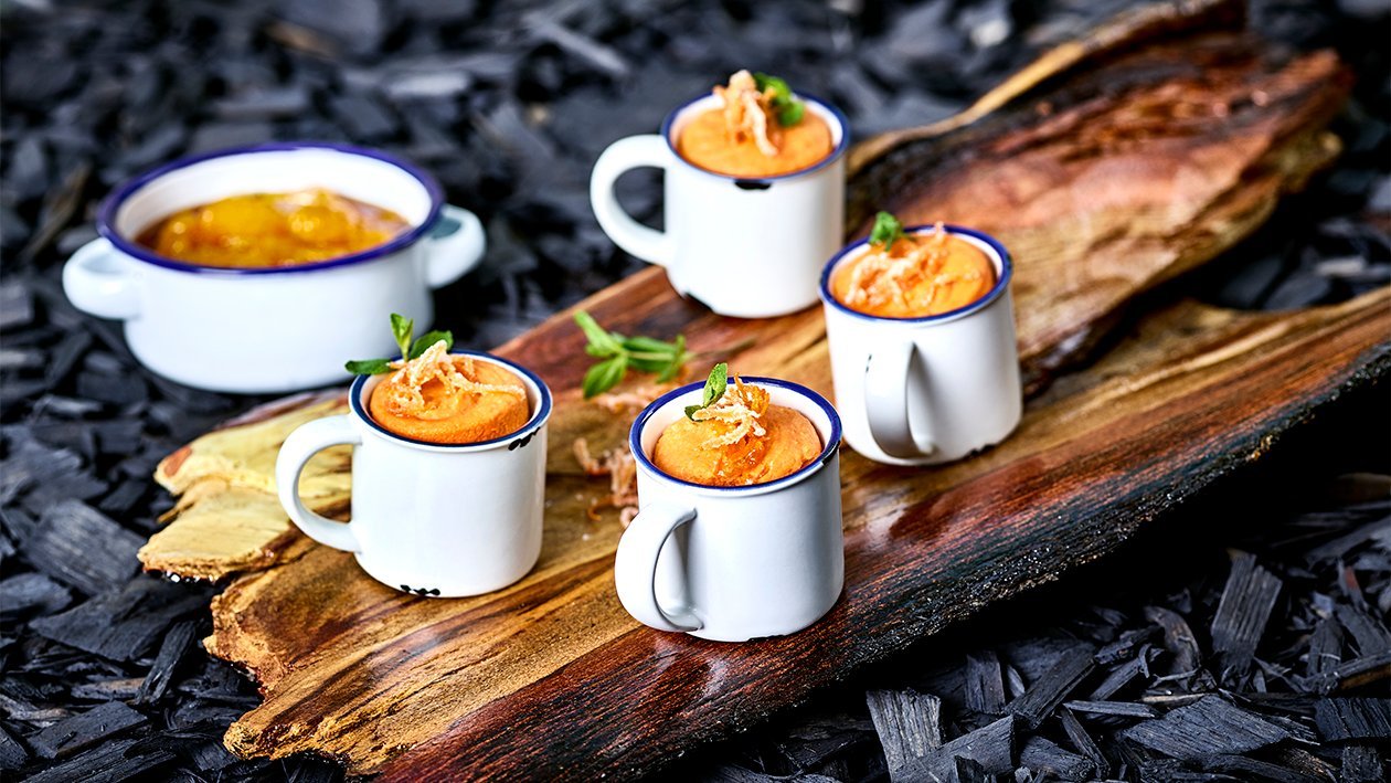 Karotten-Kardamom-Soufflé mit Mandarinenragout Karotten-Kardamom-Soufflé mit Mandarinenragout