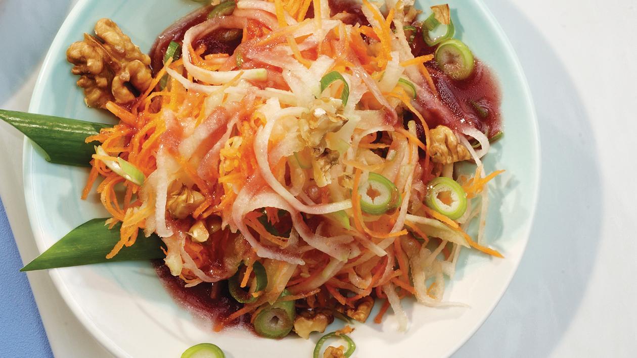 Kohlrabisalat mit fruchtigem Dressing Kohlrabisalat mit fruchtigem Dressing