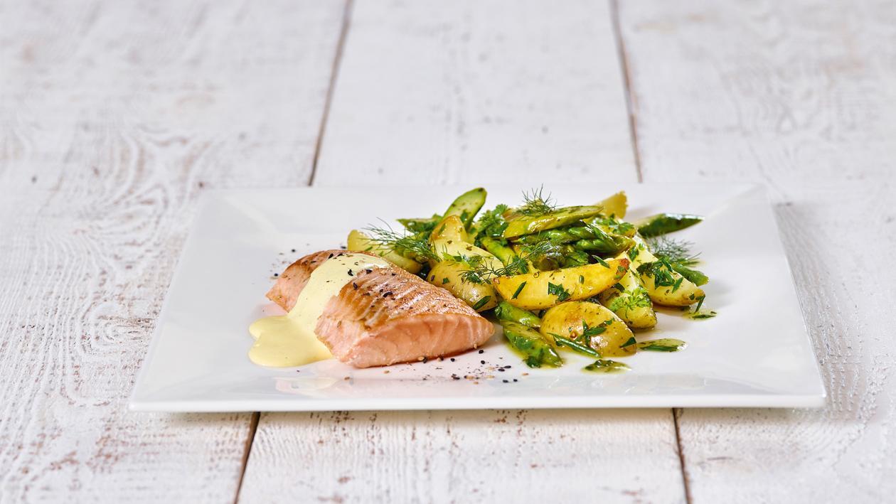 Lachsfilet mit Spargel-Kartoffelsalat Lachsfilet mit Spargel-Kartoffelsalat