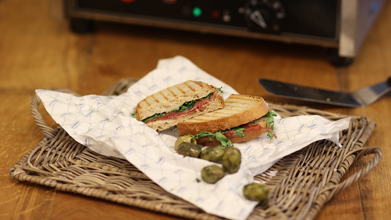 Mediterranes Schinkensandwich Mediterranes Schinkensandwich