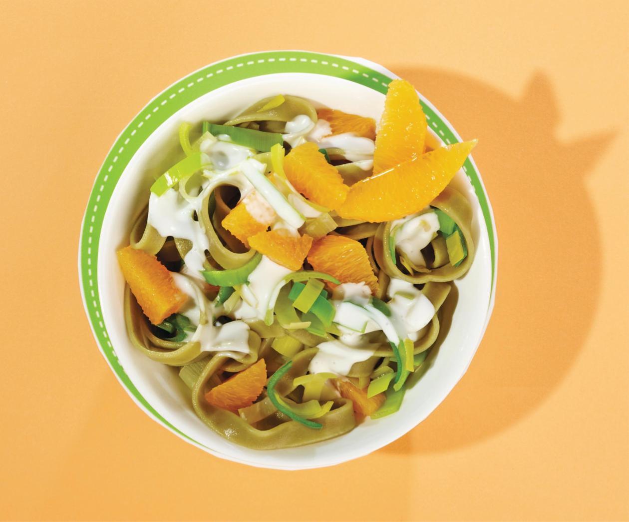 Nudel-Lauch-Salat mit Kresse Nudel-Lauch-Salat mit Kresse