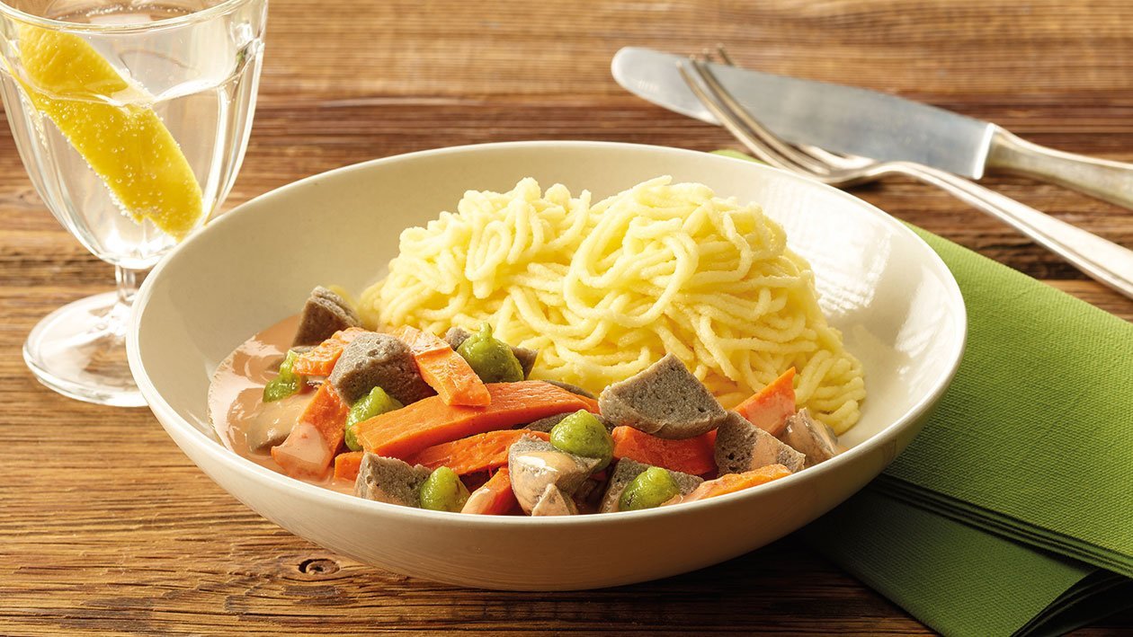 Pilz-Stroganoff mit Nudeln in pürierter Form Pilz-Stroganoff mit Nudeln in pürierter Form