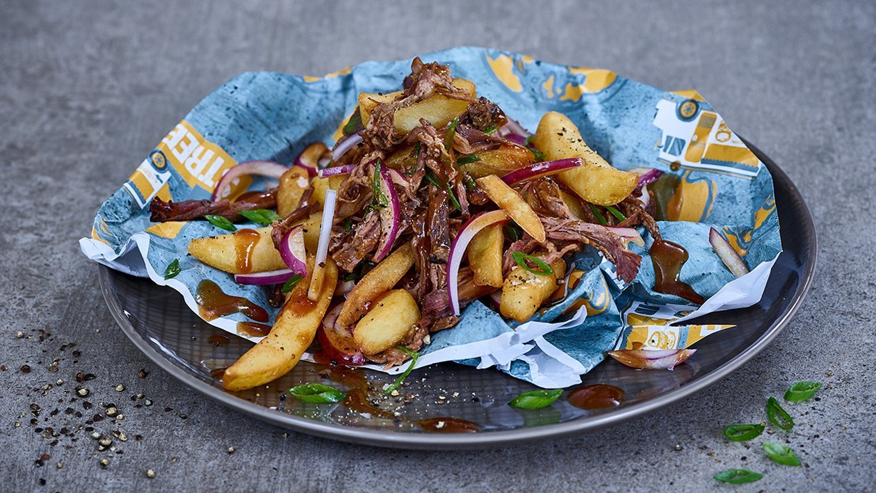 Pulled Pork mit Loaded Fries Pulled Pork mit Loaded Fries