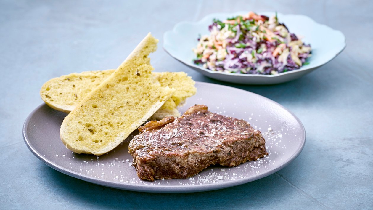 Rumpsteak - Baguette - Salat Rumpsteak - Baguette - Salat