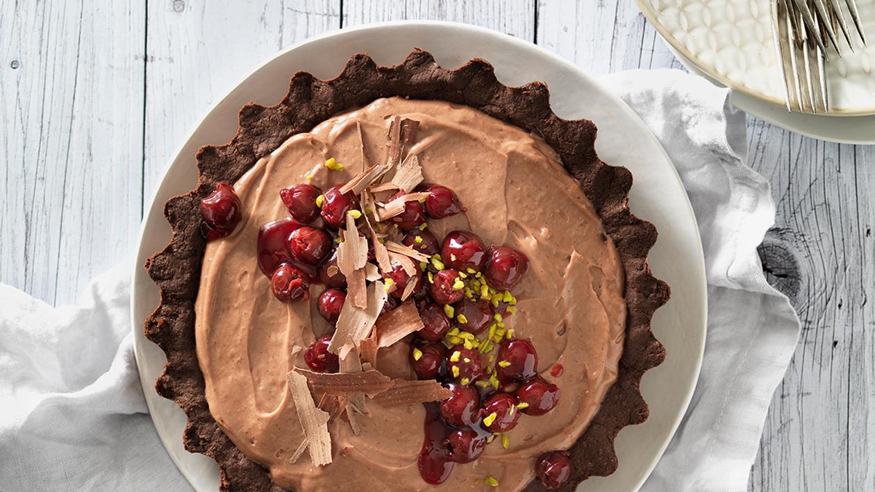 Schokoladen-Tarte mit eingemachten Kirschen Schokoladen-Tarte mit eingemachten Kirschen