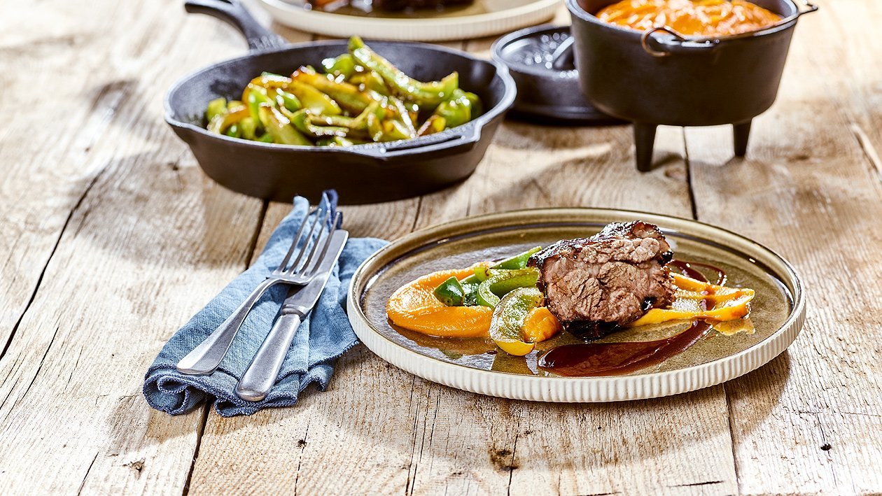Short Ribs with Grilled Green Pepper and Smoked Sweet Potato Mash Short Ribs with Grilled Green Pepper and Smoked Sweet Potato Mash