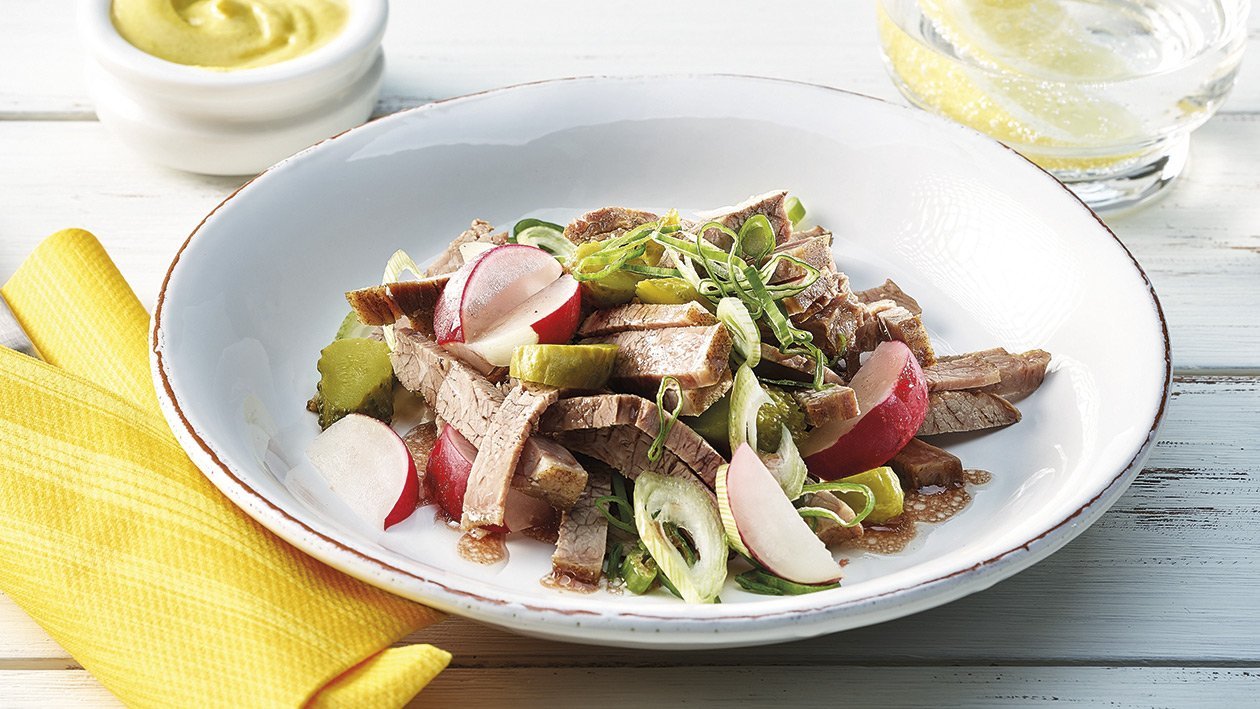 Tafelspitzsalat mit Himbeer-Vinaigrette Tafelspitzsalat mit Himbeer-Vinaigrette
