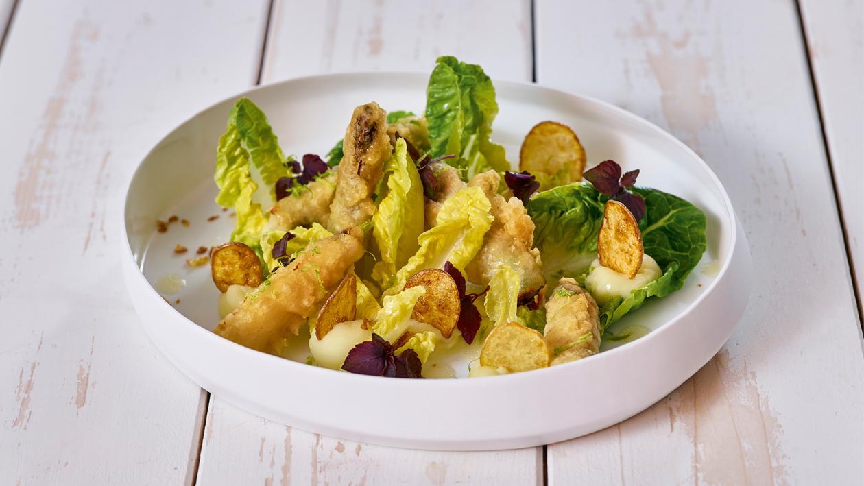 Tempura vom Spargel mit Salat und Zitrus Vinaigrette Tempura vom Spargel mit Salat und Zitrus Vinaigrette
