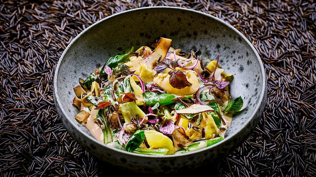 Thai Red Curry mit Jackfruit, Pak Choi und Wildreis Thai Red Curry mit Jackfruit, Pak Choi und Wildreis