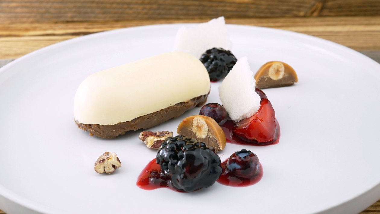 Toffee Creme mit Beeren Toffee Creme mit Beeren