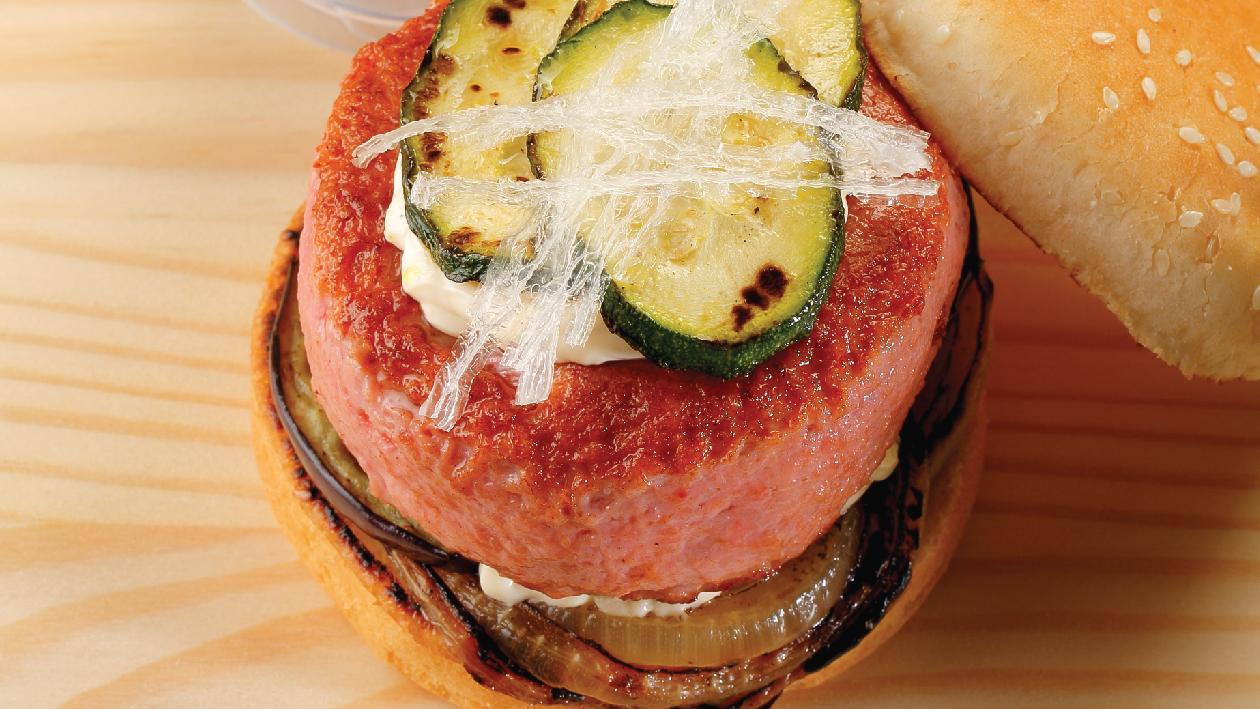 Burger κοτόπουλο με λαχανικά σχάρας Burger κοτόπουλο με λαχανικά σχάρας