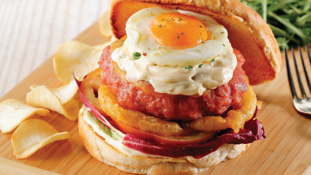 Burger Κοτόπουλου με αυγό Burger Κοτόπουλου με αυγό
