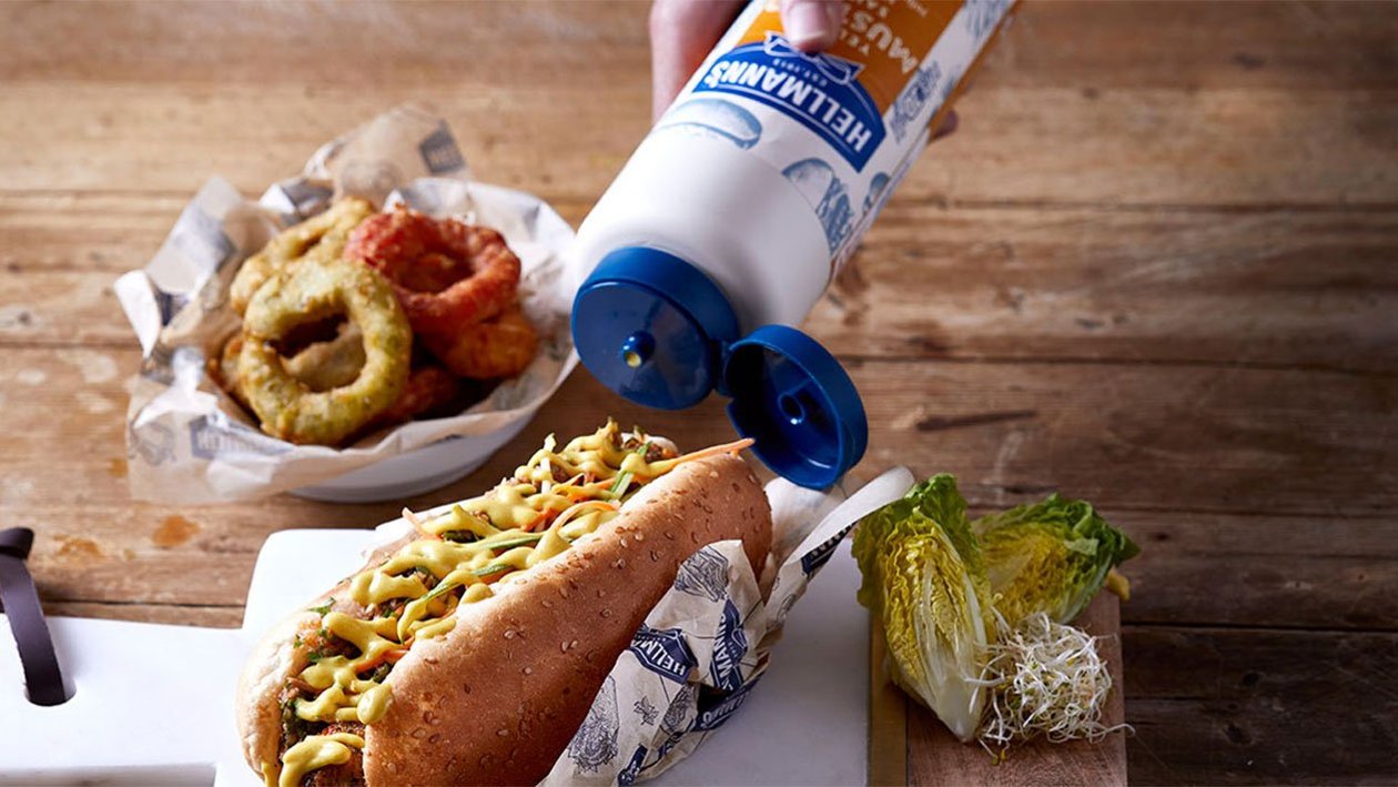 Vegan Hot Dog με Κινόα & Spread Tομάτας Vegan Hot Dog με Κινόα & Spread Tομάτας