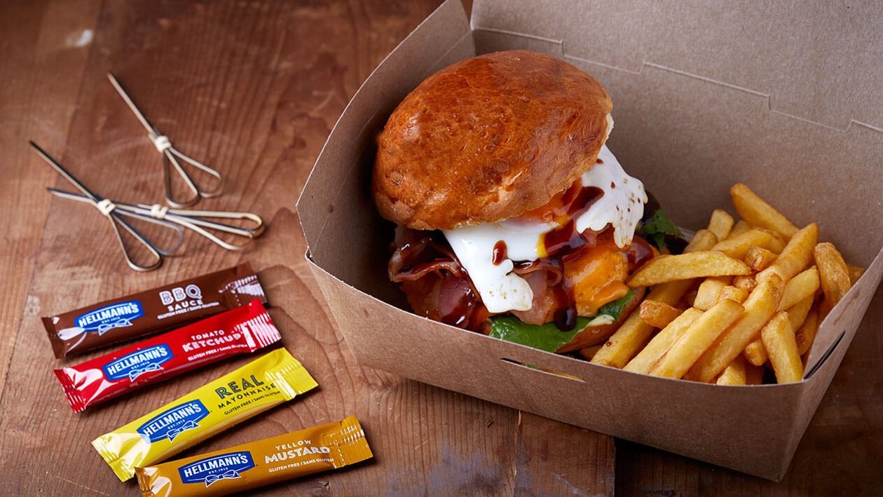 Μοσχαρίσιο Burger με BBQ Sauce Μοσχαρίσιο Burger με BBQ Sauce