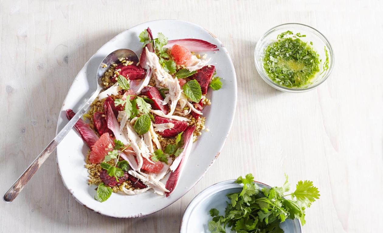 Σαλάτα με Freekeh και Pulled Kοτόπουλο Σαλάτα με Freekeh και Pulled Kοτόπουλο
