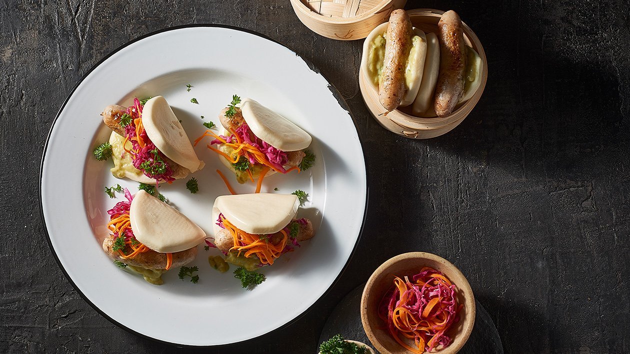 Hot Dog Bao with Green Curry Sauce – Recipe Hot Dog Bao with Green Curry Sauce – Recipe
