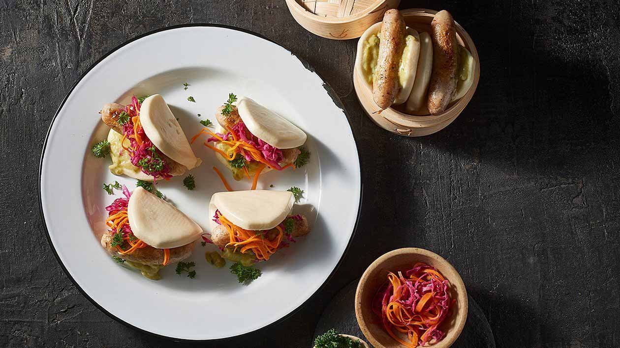 Hot Dog Bao with Green Curry Sauce – Recipe Hot Dog Bao with Green Curry Sauce – Recipe