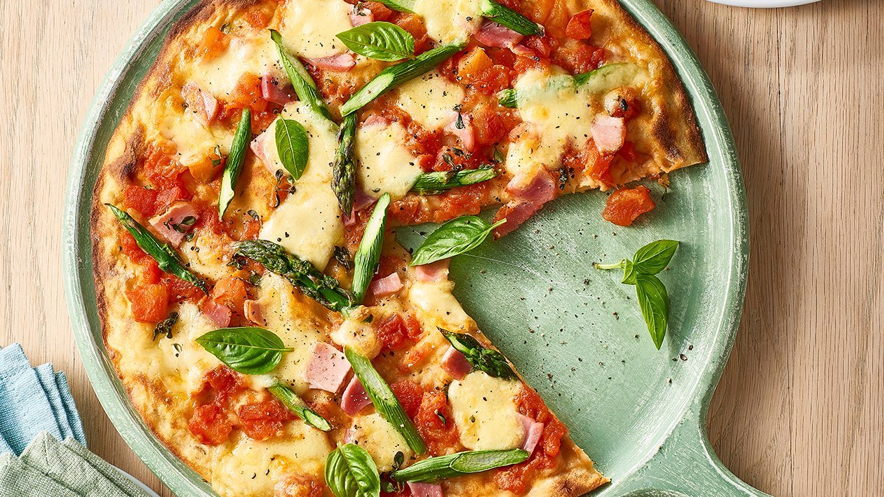 Potato & Cauliflower Pizza, Asparagus, Bocconcini & Bacon – Recipe Potato & Cauliflower Pizza, Asparagus, Bocconcini & Bacon – Recipe