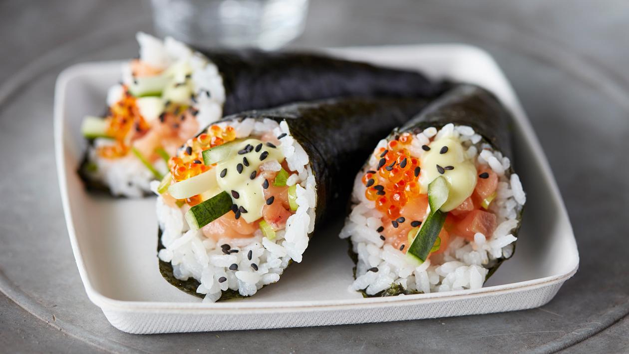 salmon temaki cone 50270397