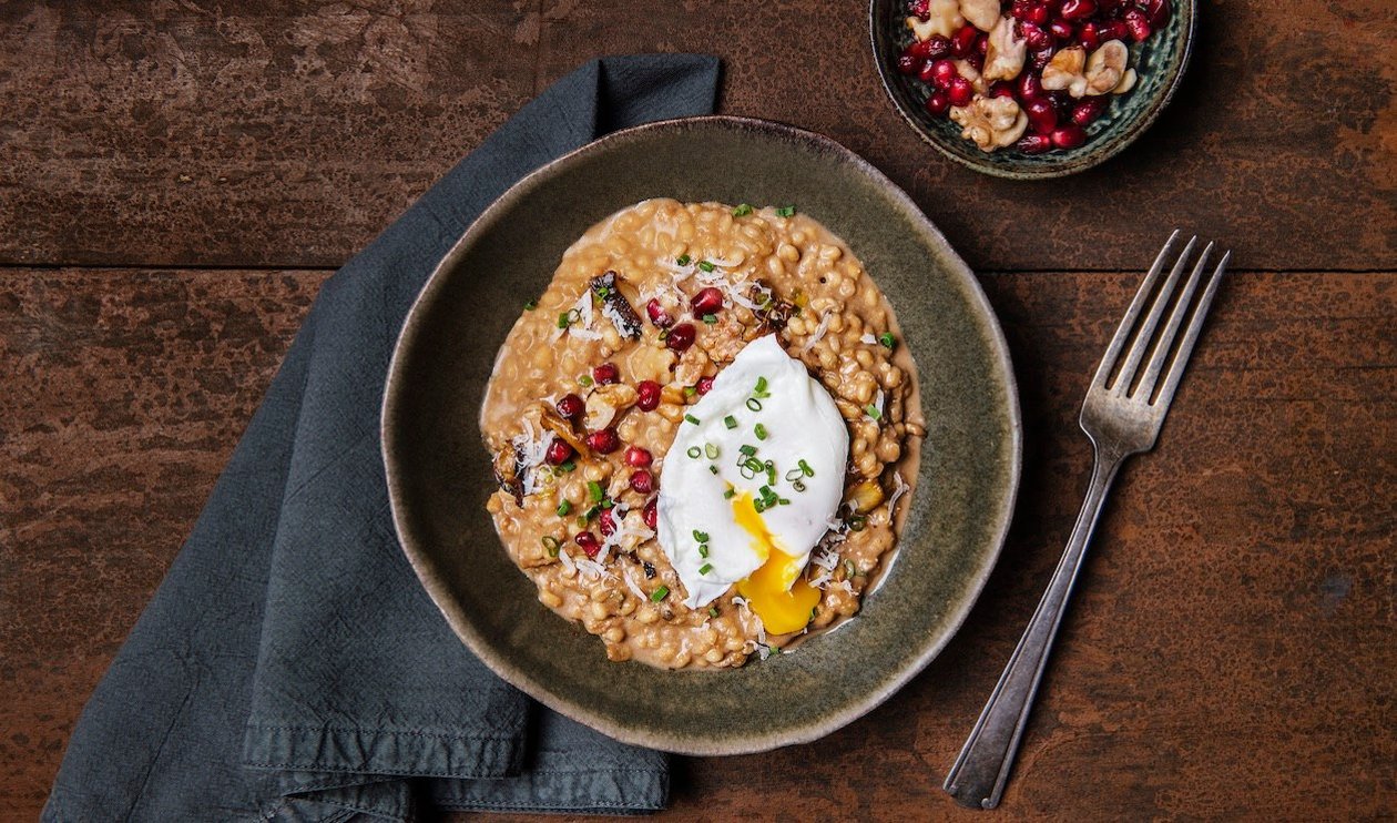 Barley Mushroom Risotto with Poached Egg, Toasted Walnuts and Pomegranate Seeds – recipe Barley Mushroom Risotto with Poached Egg, Toasted Walnuts and Pomegranate Seeds – recipe