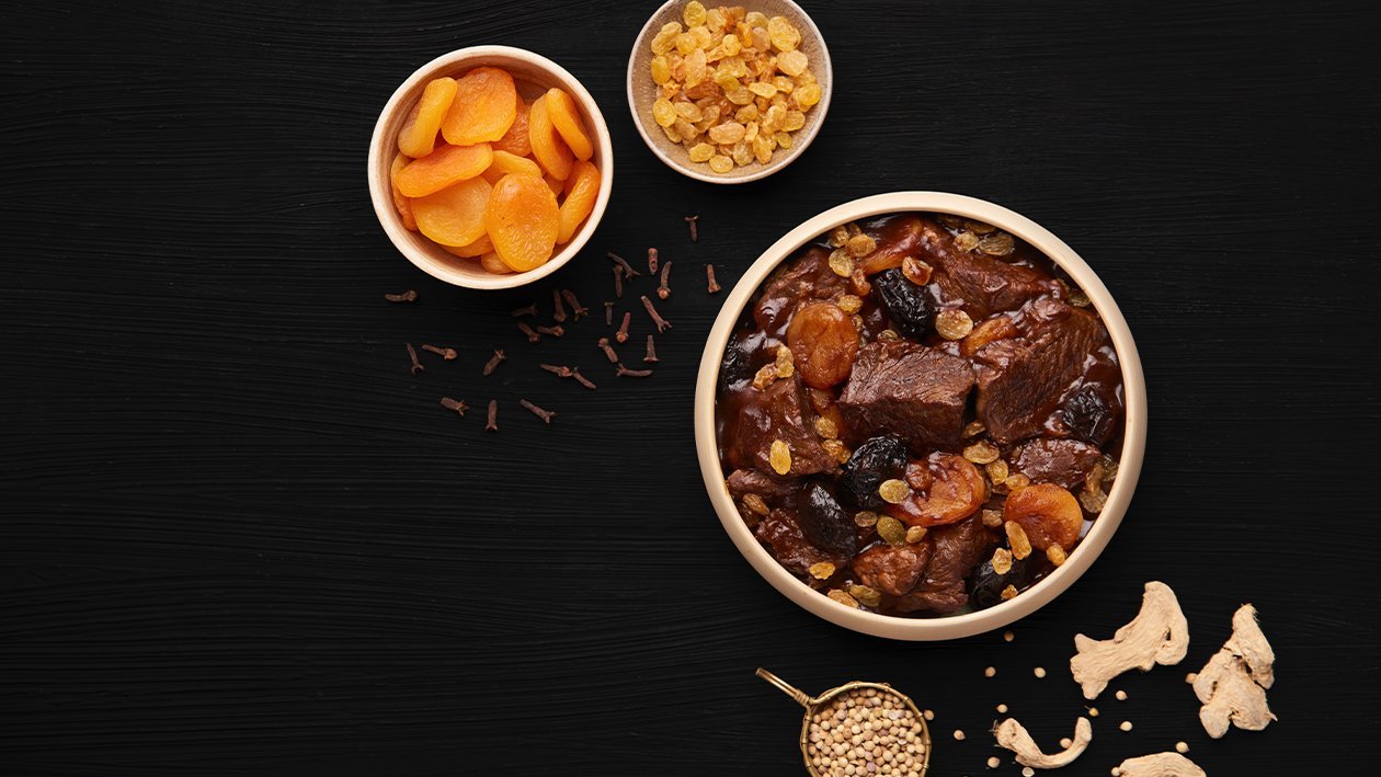 Beef Bourguignon with Dried Fruits Beef Bourguignon with Dried Fruits