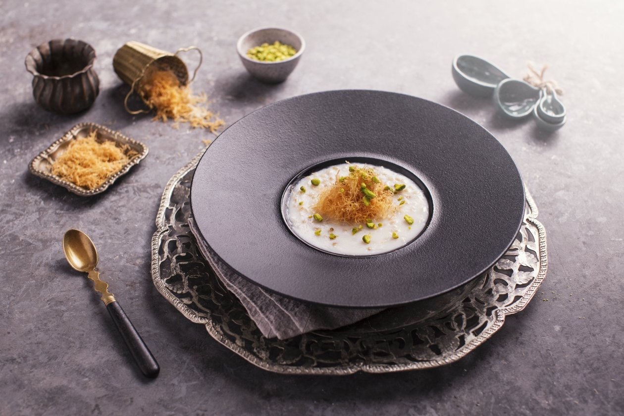 Vanilla Ashoura with Konafa Crisps Vanilla Ashoura with Konafa Crisps