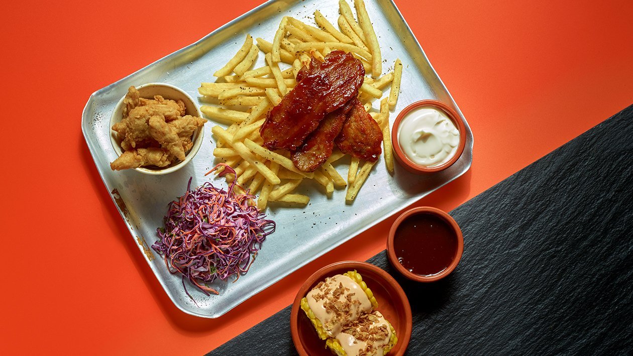 BBQ Seitan "belly" and buttermilk vegan nuggets with gravy, slaw and grilled corn – recipe BBQ Seitan "belly" and buttermilk vegan nuggets with gravy, slaw and grilled corn – recipe