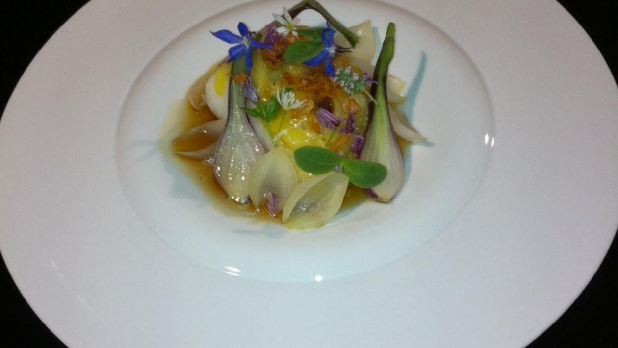 Pan-fried Pollock with Lyonnaise onions, onion consommé – recipe Pan-fried Pollock with Lyonnaise onions, onion consommé – recipe