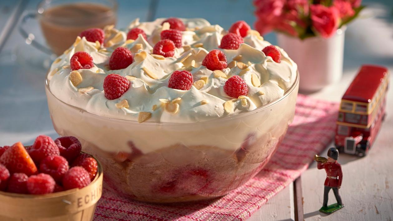PG Tips red berry tea trifle – recipe PG Tips red berry tea trifle – recipe
